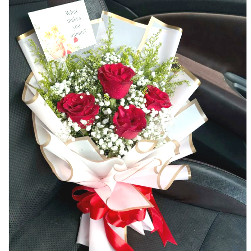  4 red roses rose bouquet